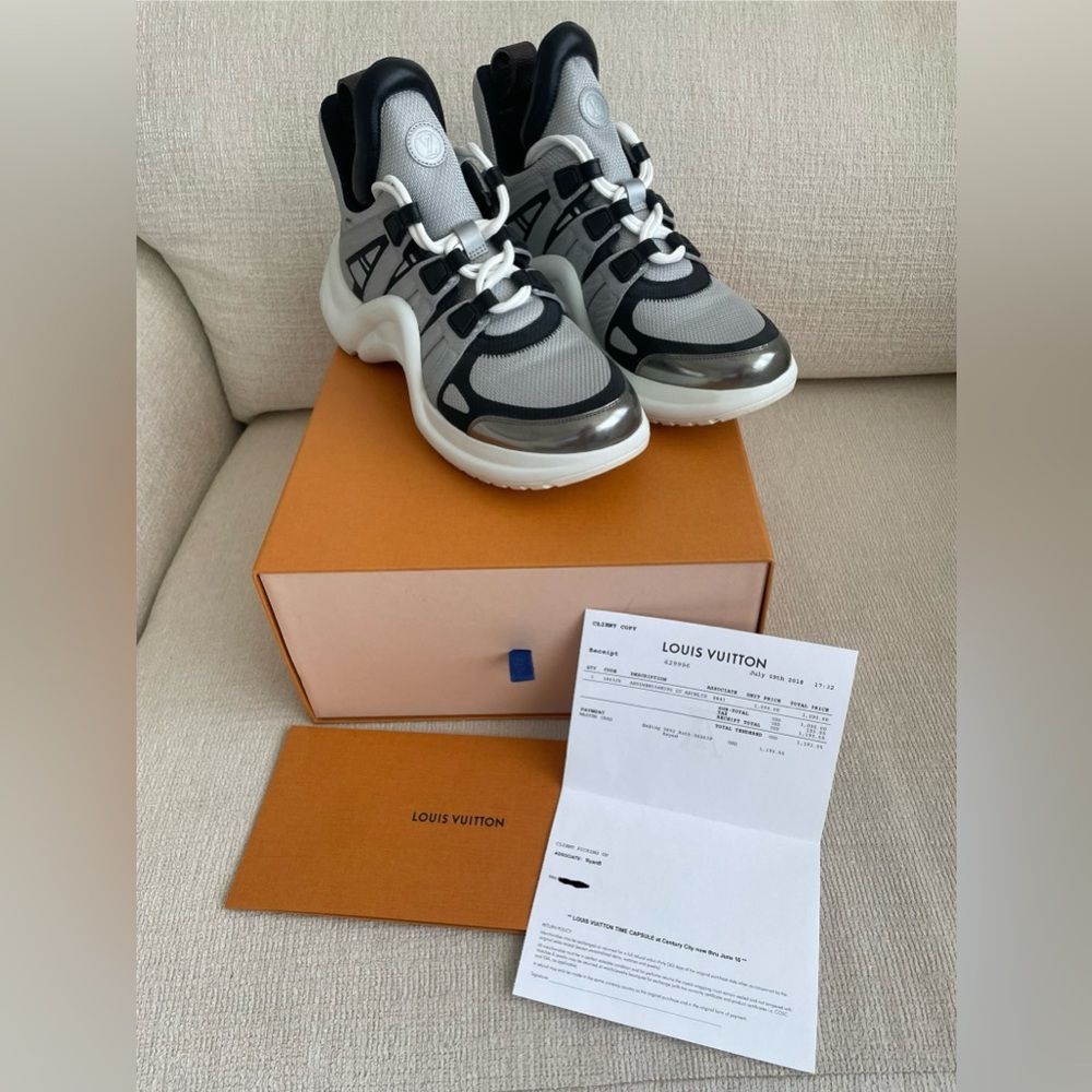 Authentic Louis Vuitton Calfskin Technical Nylon LV Archlight Sneakers 39.5